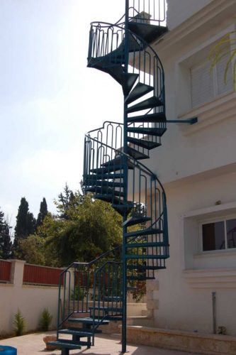 לוליני בוקסה חלקה / מדרגות חיצוניות